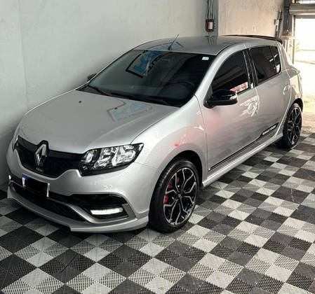 RENAULT SANDERO 2.0 16V HI-FLEX RS MANUAL RENAULT SANDERO 2.0 16V HI-FLEX RS MANUAL